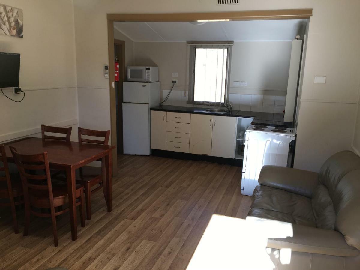 Kickback Cottages Lakes Entrance Bagian luar foto