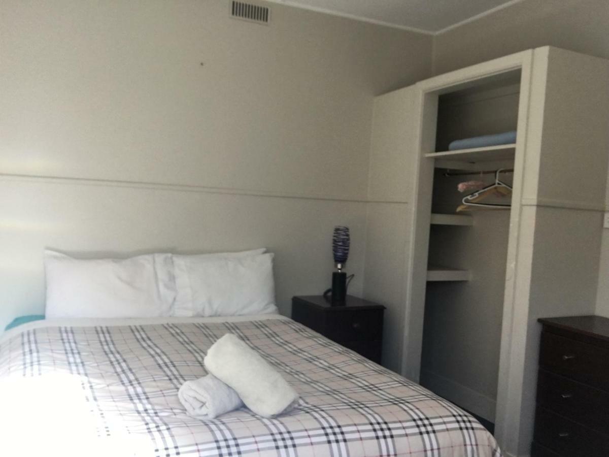 Kickback Cottages Lakes Entrance Bagian luar foto