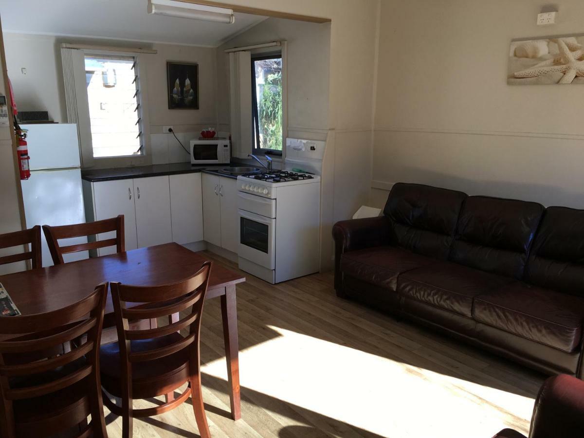 Kickback Cottages Lakes Entrance Bagian luar foto