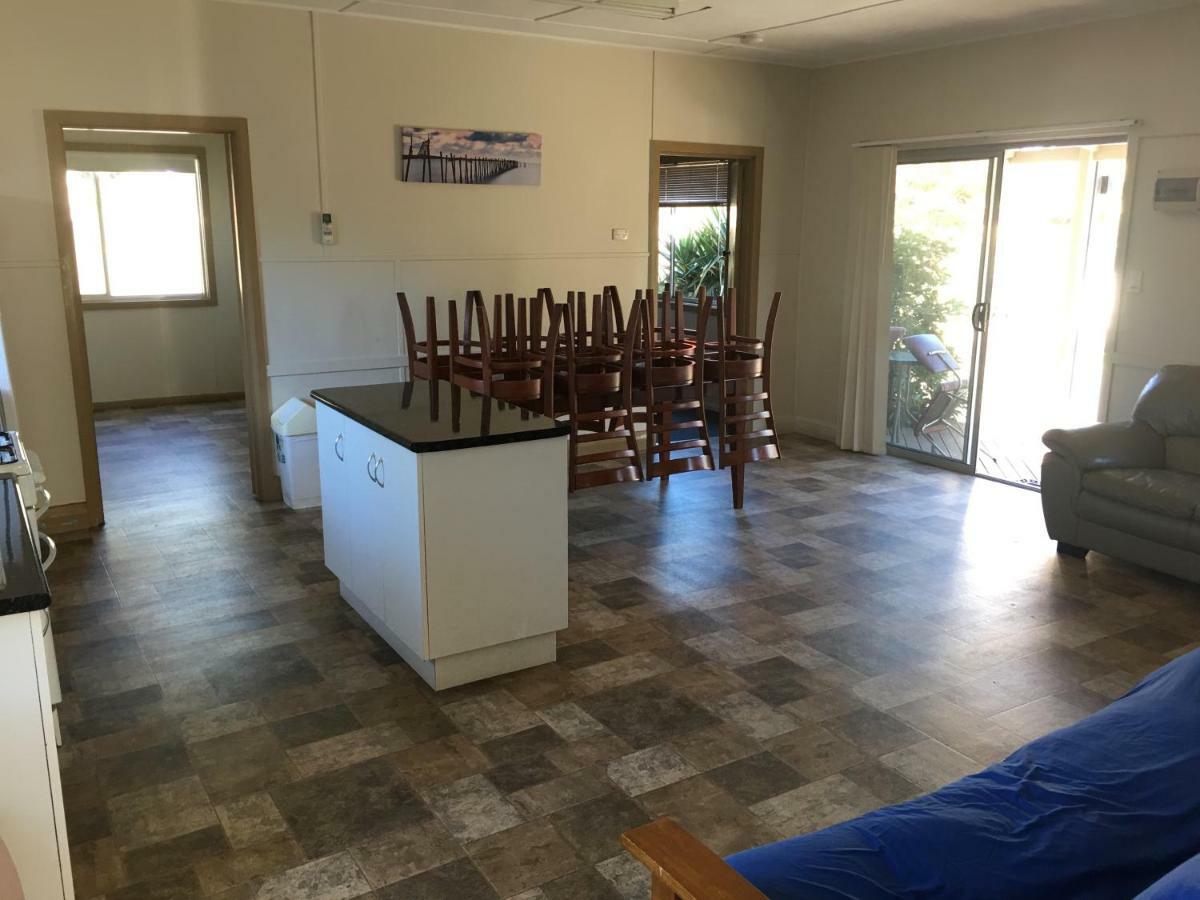 Kickback Cottages Lakes Entrance Bagian luar foto