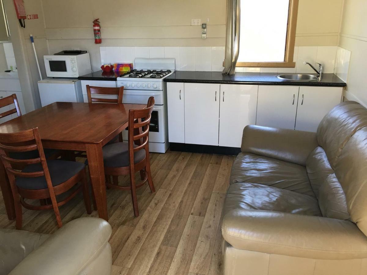 Kickback Cottages Lakes Entrance Bagian luar foto