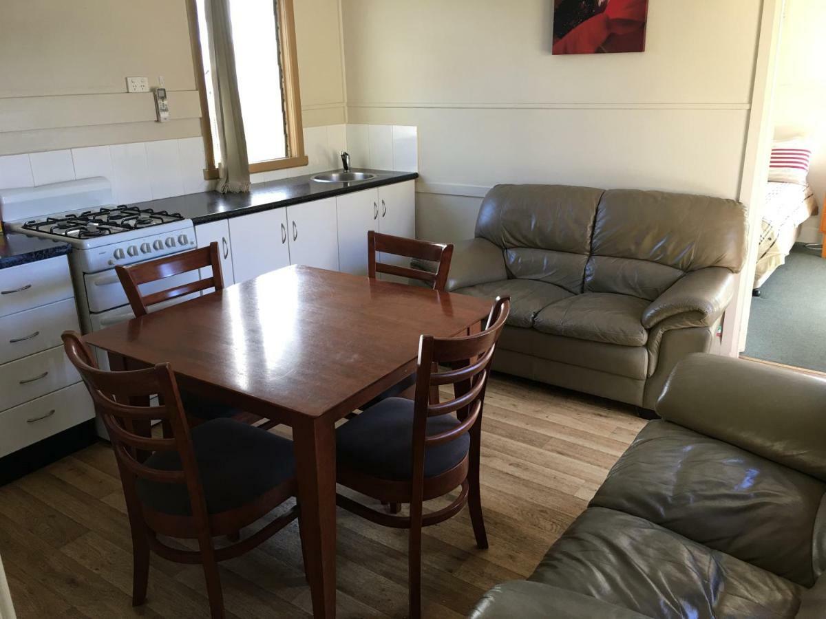 Kickback Cottages Lakes Entrance Bagian luar foto