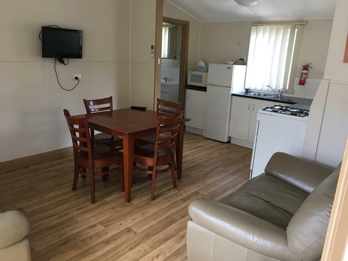 Kickback Cottages Lakes Entrance Bagian luar foto